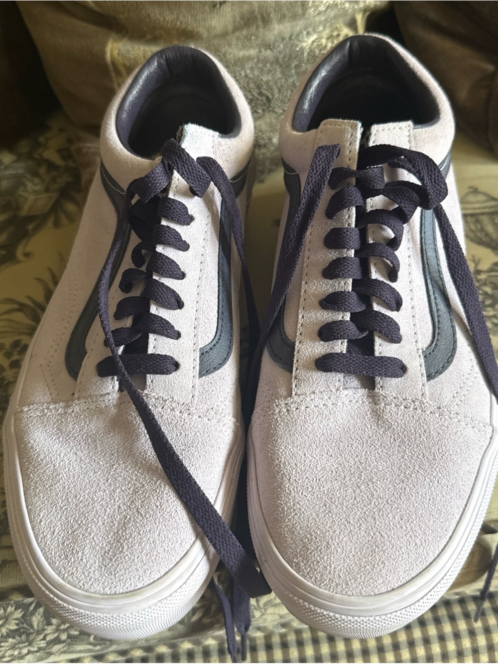 Women’s  Low-Top Sneakers in Light and Dark Purple.
